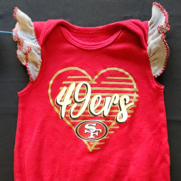 NFL Team Apparel San Francisco 49ers Girls Bodysuit 0-3 months with Bib 2 Piece - Picture 2 of 11